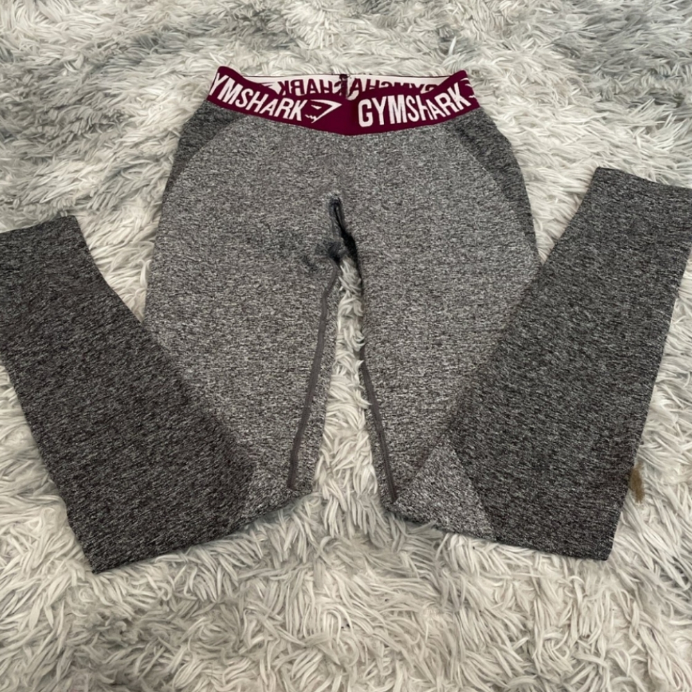Gymshark flex maroon/grey leggings